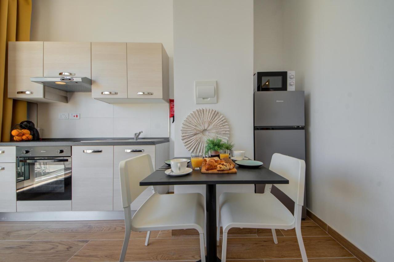 Marina Suites & Apartments - Self Catering - By Tritoni Hotels Gzira 外观 照片